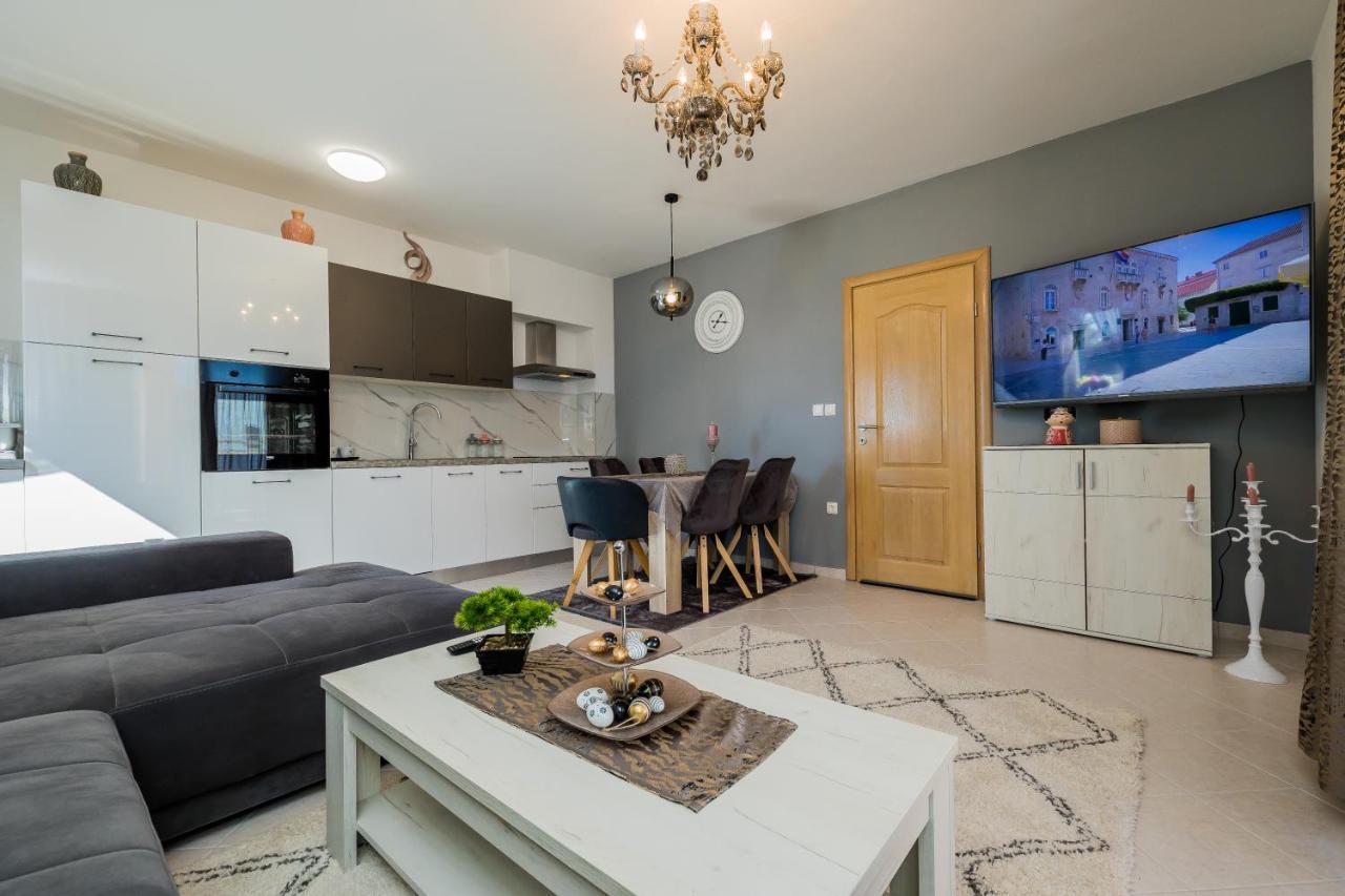 Ivana Apartment Trogir Luaran gambar