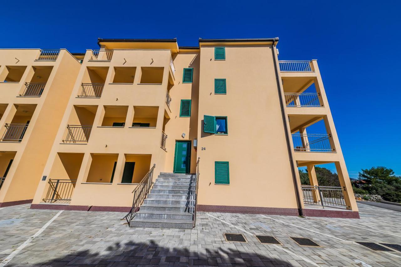 Ivana Apartment Trogir Luaran gambar