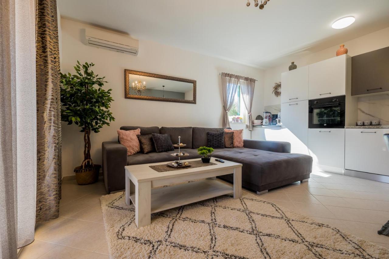 Ivana Apartment Trogir Luaran gambar